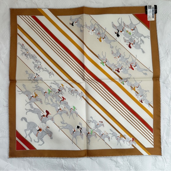 Hermes Les Courses Scarf 45 - Picture 4 of 6